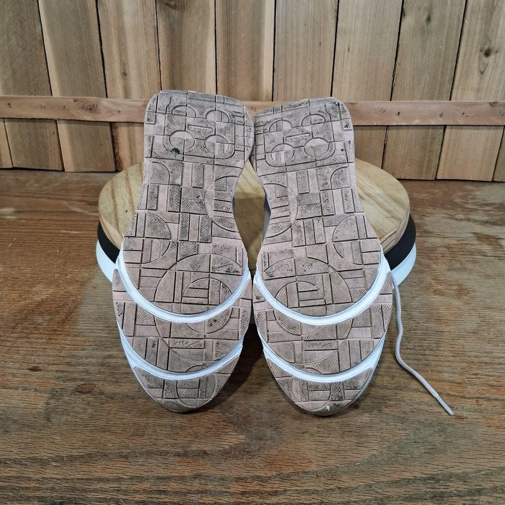 Nike Air Max INTRLK‎ Lite Shoes Womens 9.5 Pink Mesh Running Sneakers DV5695-600